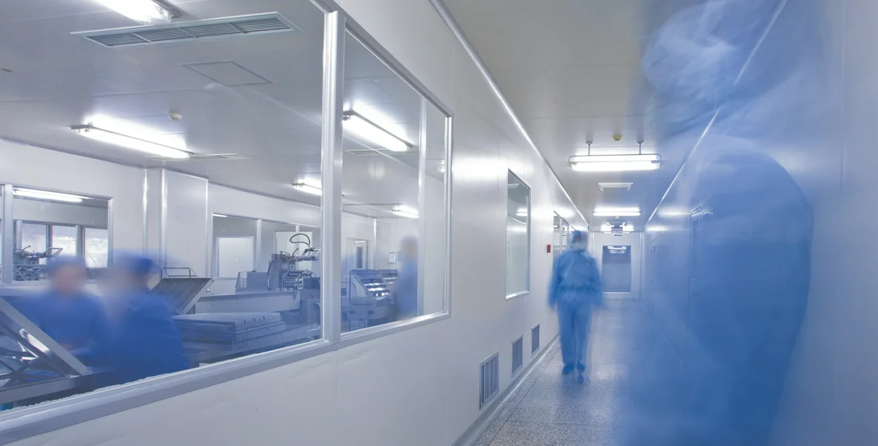 Hospital laboratory. Illustrative photo via iStock.com / 4X-image