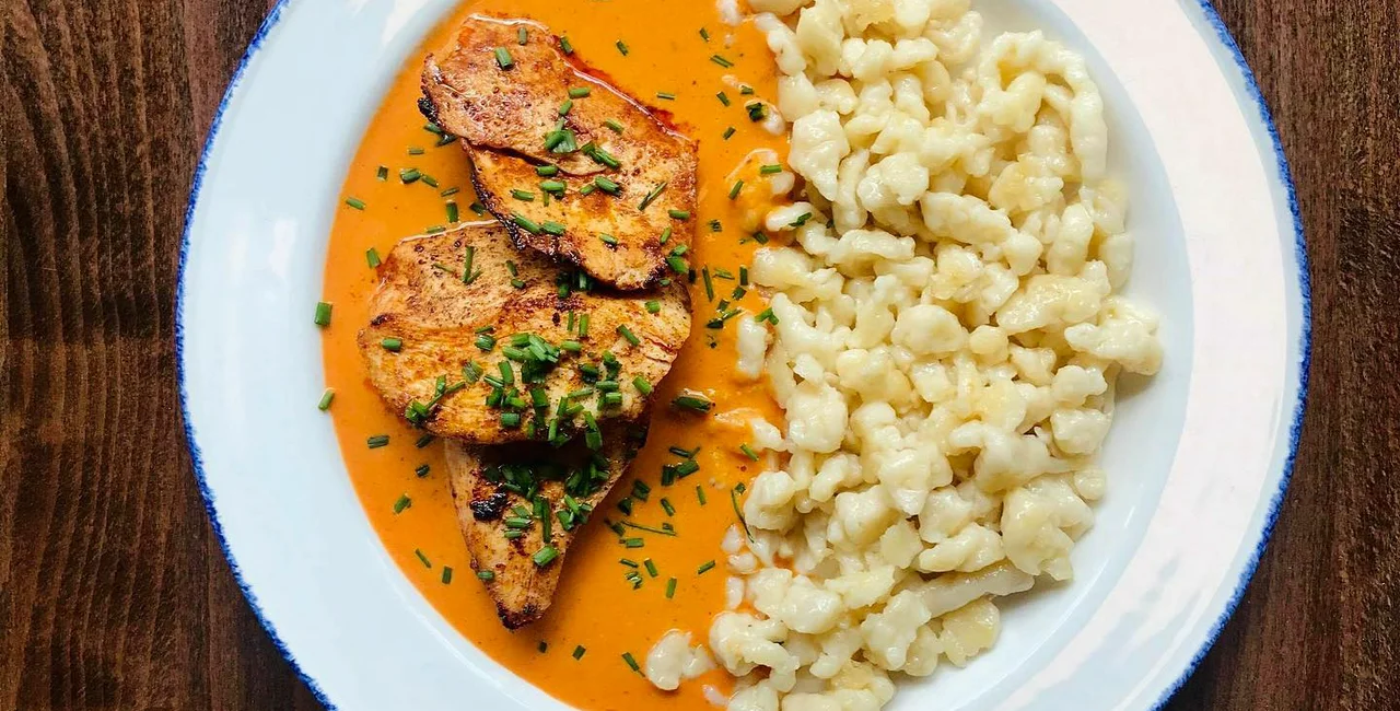 Paprika chicken / photo via Facebook Salt'n'Pepa Kitchen