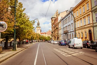 Prague’s Smetanovo nábřeží will be closed to cars for the summer to create a pedestrian zone