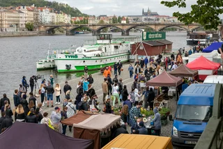 Social distancing rules for public events in the Czech Republic further relaxed