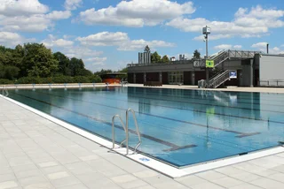 Prague 6’s Petynka swimming pool has reopened after renovations