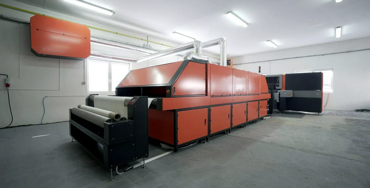 Pikto Digital’s Maverick digital textile machine / via CzechInvest