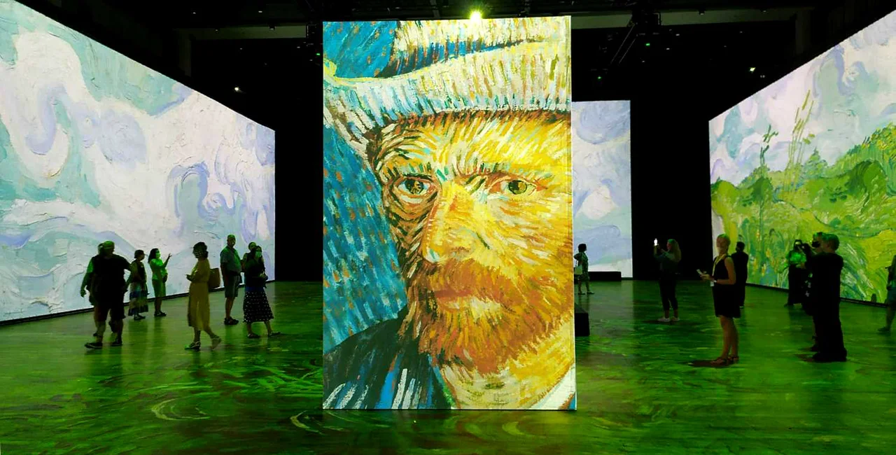 Van Gogh in Once Upon A Time, Van Gogh, Monet, Renoir…/ photo via Raymond Johnston