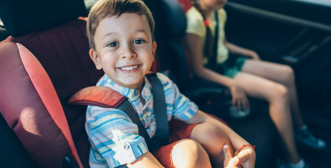 Prague's kid-friendliest taxi service ties shoes, zips up coats, and gets car seats right