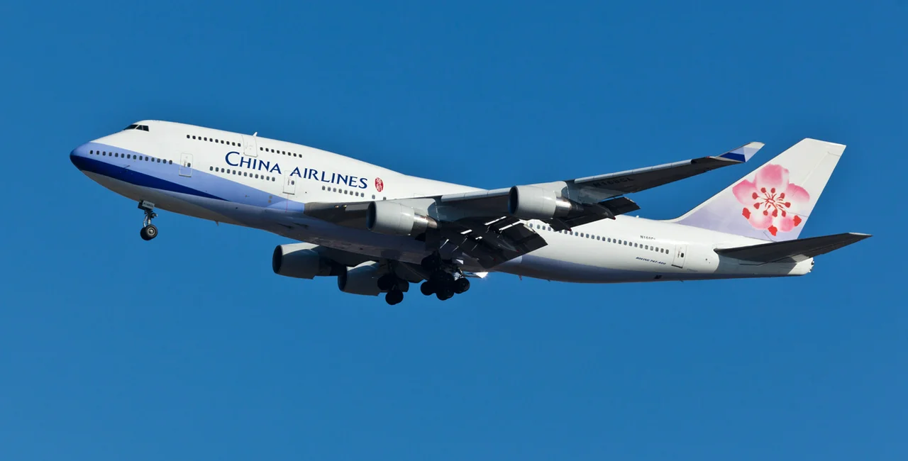 A China Airlines Boeing 747 in flight via iStock / rypson