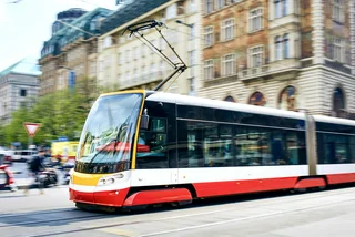 Accidents between Prague trams and pedestrians decreased by almost half in 2020