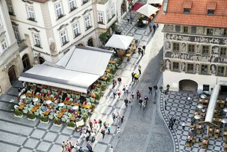 Dozens of additional Prague restaurants will need to close their outdoor areas by 10 p.m.