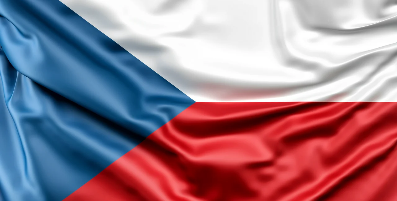 Czech flag / photo via www.slon.pics