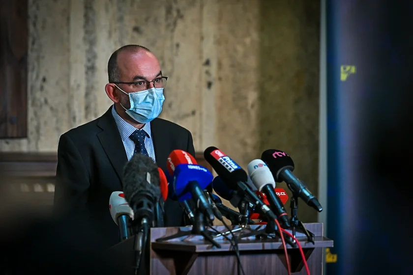 Minister of Health Jan Blatný told journalists today the government's plans to purchase the new Pfizer vaccine. (photo: Vlada.cz)