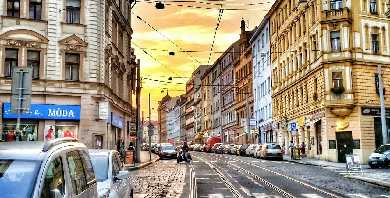 TELL US What do you like and dislike about your Prague