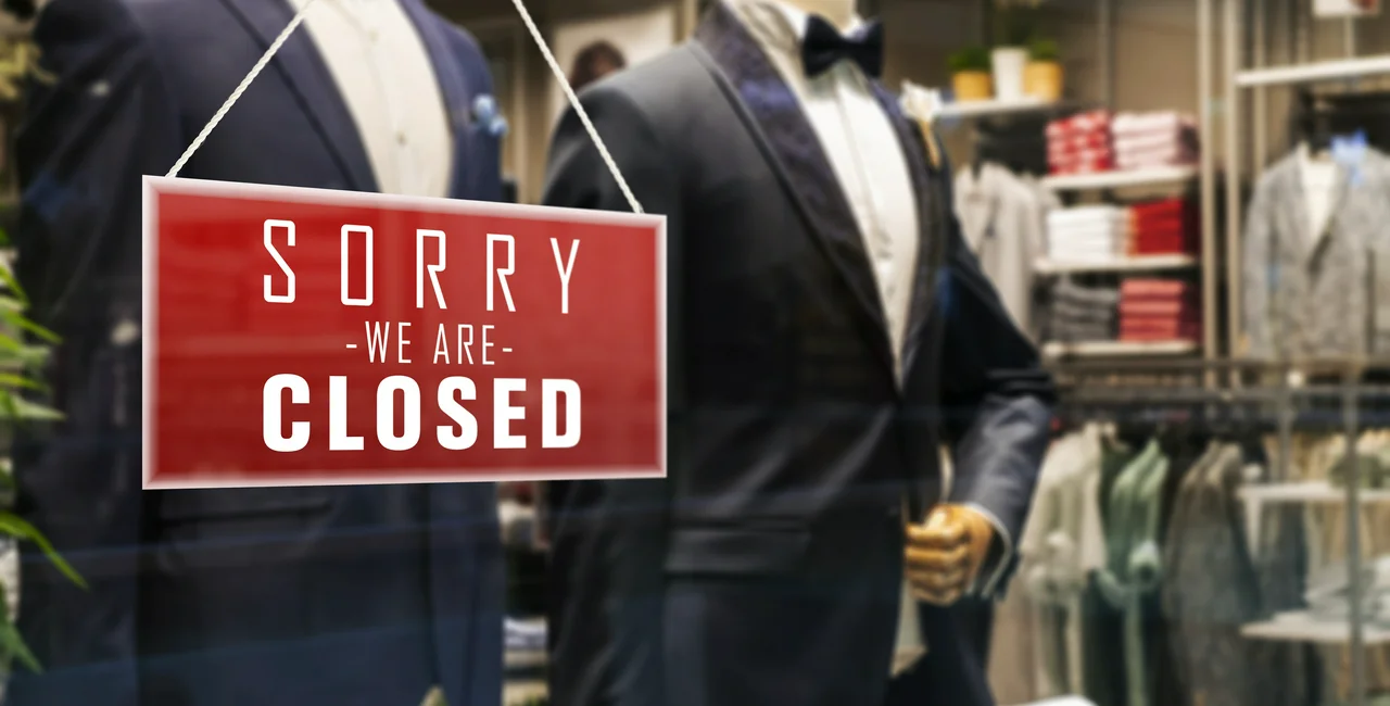 Closed clothing store (photo: iStock /sefa ozel)