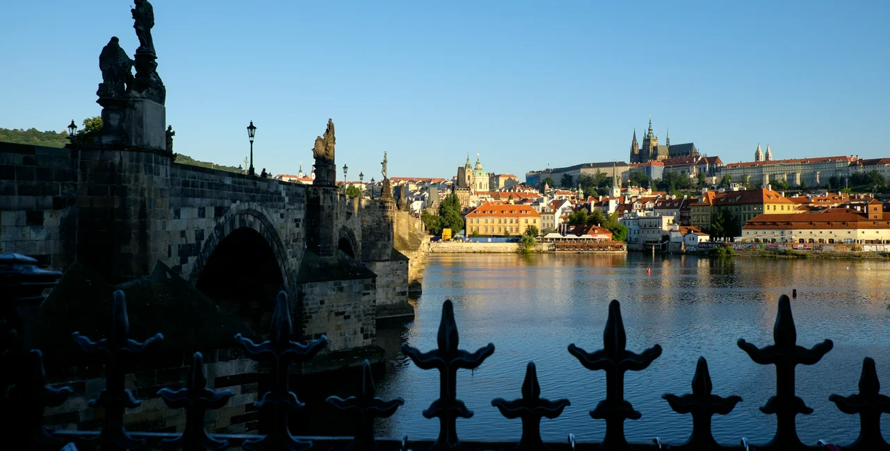 Prague castle from across the Vltava River. (photo: James Fassinger - Expats.cz)
