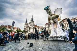 Fun things to do in Prague, Nov. 27–30: Puppets pass through Old Town, art outside, an online science lab