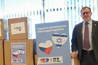 Israeli Ambassador to the Czech Republic Daniel Meron with boxes of ventilators via Twitter / 