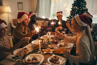 Czech epidemiologists: Forget about New Year's Eve parties, Christmas visits this year