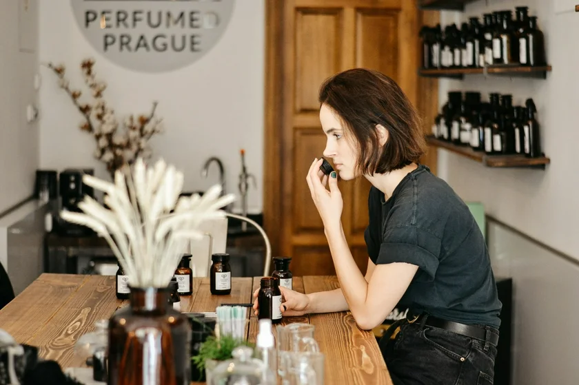 Perfumed Prague fragance workshops let customers create a one-of-a-kind fragrance