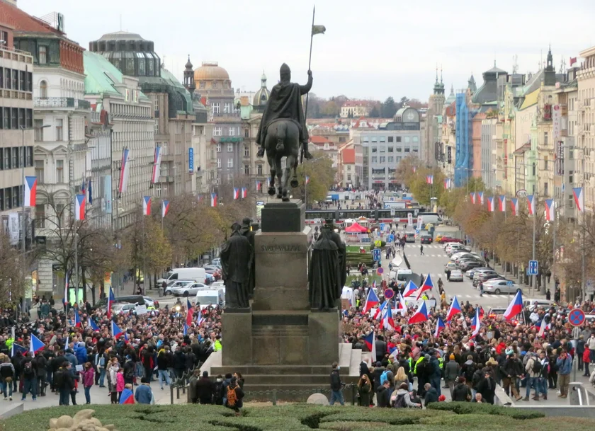 Protesters gather at the top of Wenceslas Square during a rally against lockdown restrictions in the country. (photo: Raymond Johnston - Expats.cz)