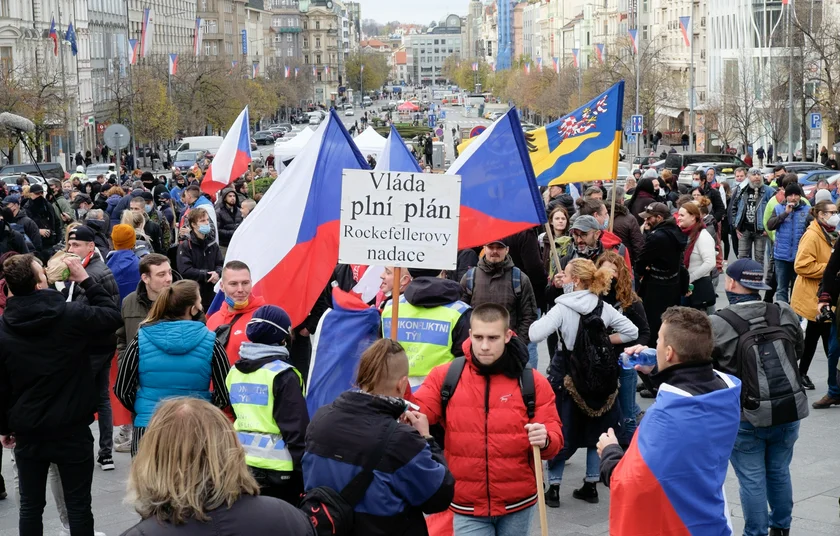 Protesters gathered in Prague's Wenceslas Square before marching through the streets. (photo: James Fassinger - Expats.cz)