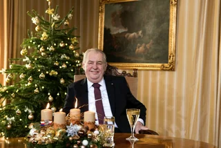 Czech president urges all citizens to get vaccinated in Christmas address