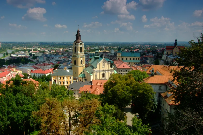 Przemyśl Cathedral with the city in the background. (photo: Wniebowzięcia NMP)