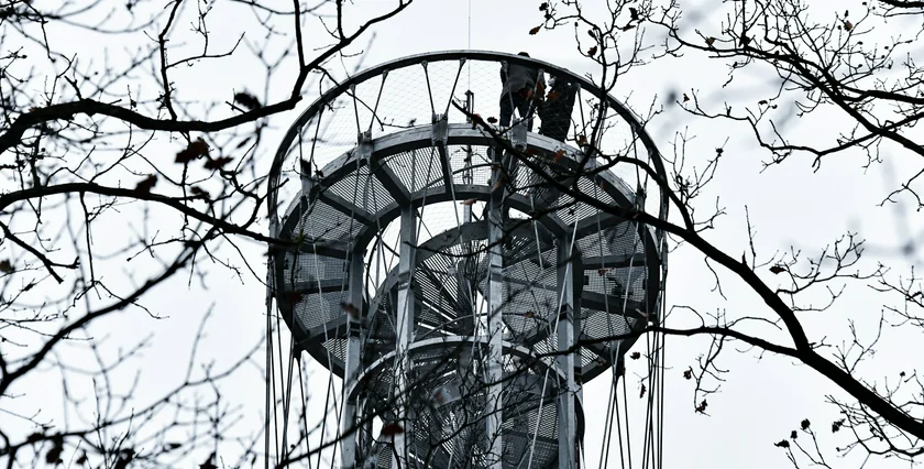 A view of the lookout tower from afar. Photo: M. Schmerkova, MMB