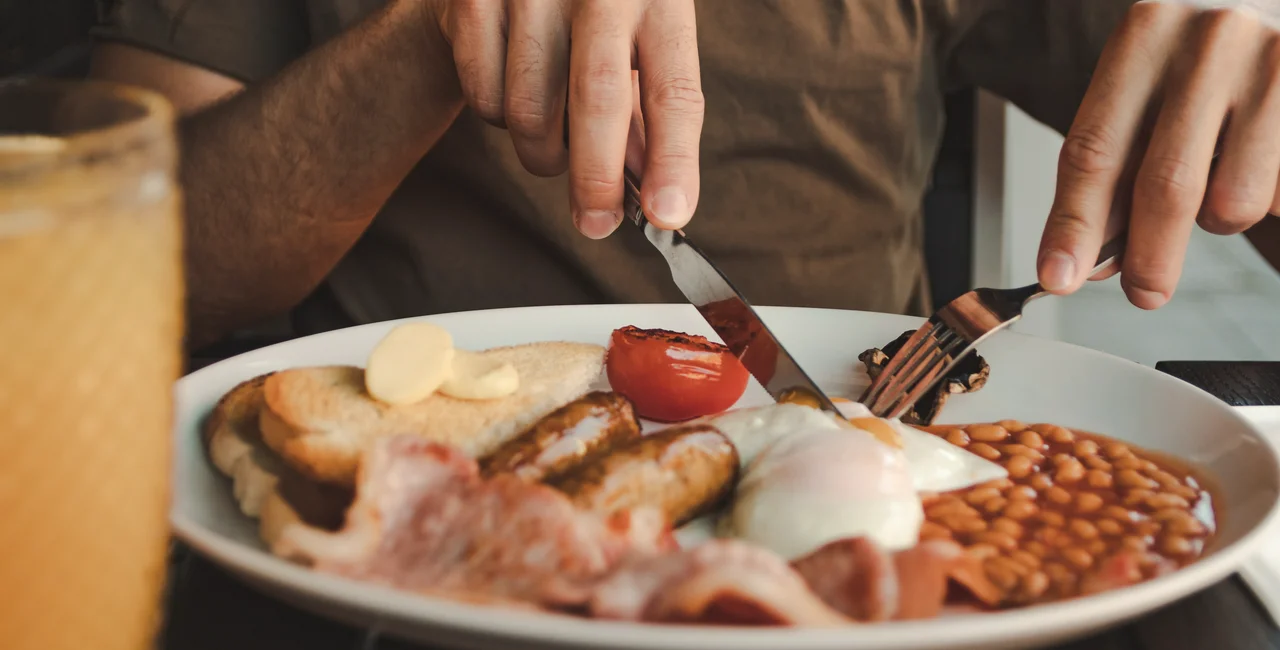 A fry up is still available to get via delivery or collection in Prague. Photo: NDStock