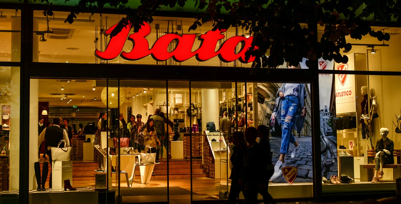 Czech shoe shop Bata at Wenceslas Square in Prague / iStock: kavunchik