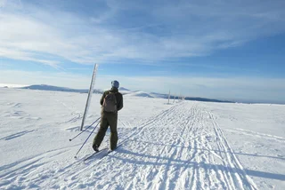 Cross-country skiing for beginners: where and how to practice this popular Czech winter sport