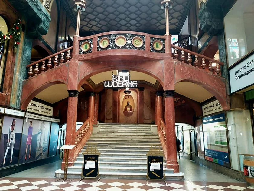 Ornate entry stairway to the cinema. (photo: Raymond Johnston)