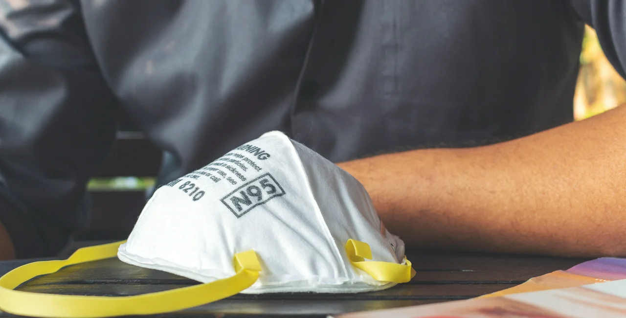 N95 respirator via iStock / Memorystockphoto