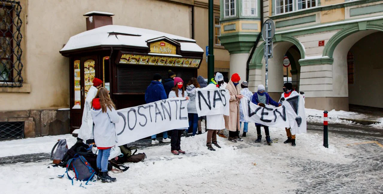 Students from Přírodní škola stage a poprotest in February. (Photo: Facebook)