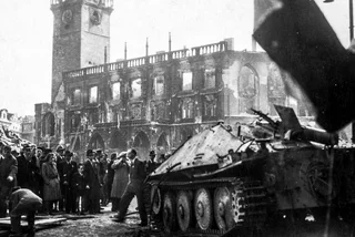 Prague Uprising at Old Town Square, May 1945. (Photo: Vojenský historický archiv VÚA)