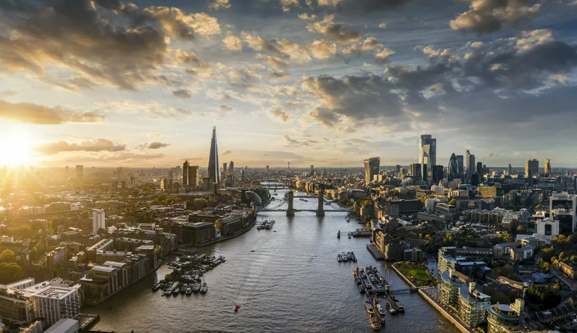 London panorama via iStock / SHansche