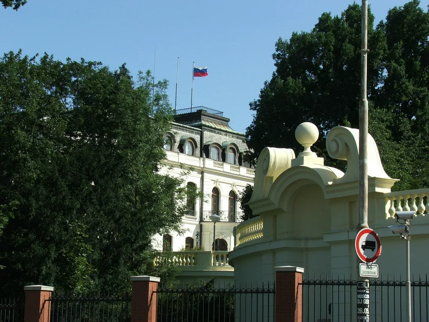 Prague's Russian community has felt the blowback of the expulsion of Russian diplomates from the embassy in Prague (Photo of the Russian Embassy via Wikipedia Commons: Krokodyl/CC BY 2.5)