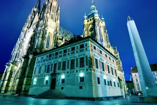 Prague Castle courtyard to be illuminated in blue to mark NATO summit