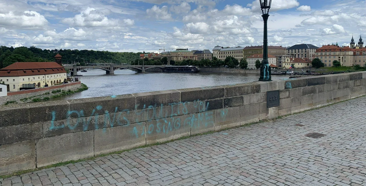 Graffiti on Charles Bridge. (Photo: Czech Police)