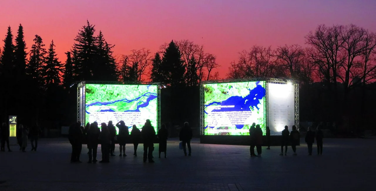 Room of Change by Accurat. (Photo: Raymond Johnston)