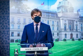 Health Minister Adam Vojtěch at a July 1 press conference. (Photo: Vlada.cz)