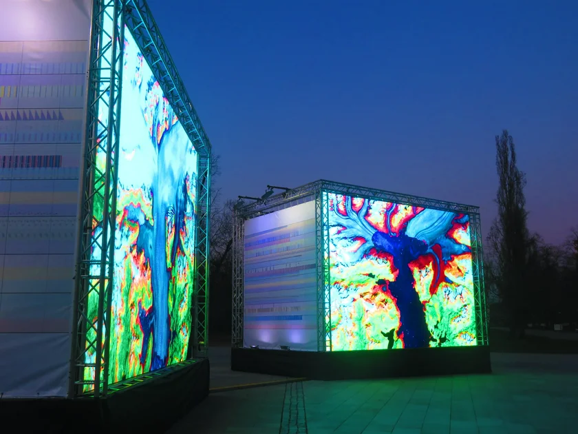 The Room of Change, by the Italian studio Accurat. (Photo: Raymond Johnston)