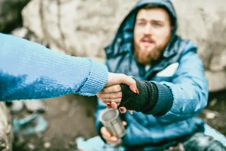 All aboard the FriendShip: New platform connects Prague's homeless with volunteers