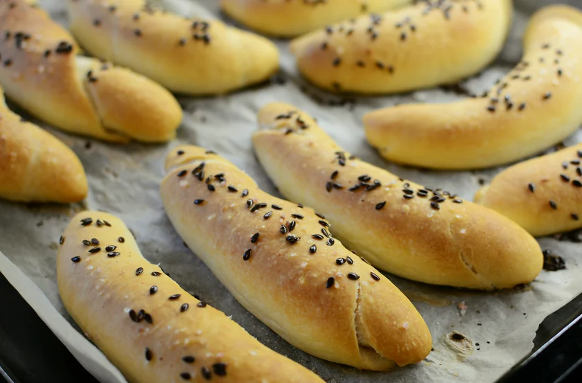 Rohlík bread rolls can be found in any Czech bakery / photo iStock @hamikus