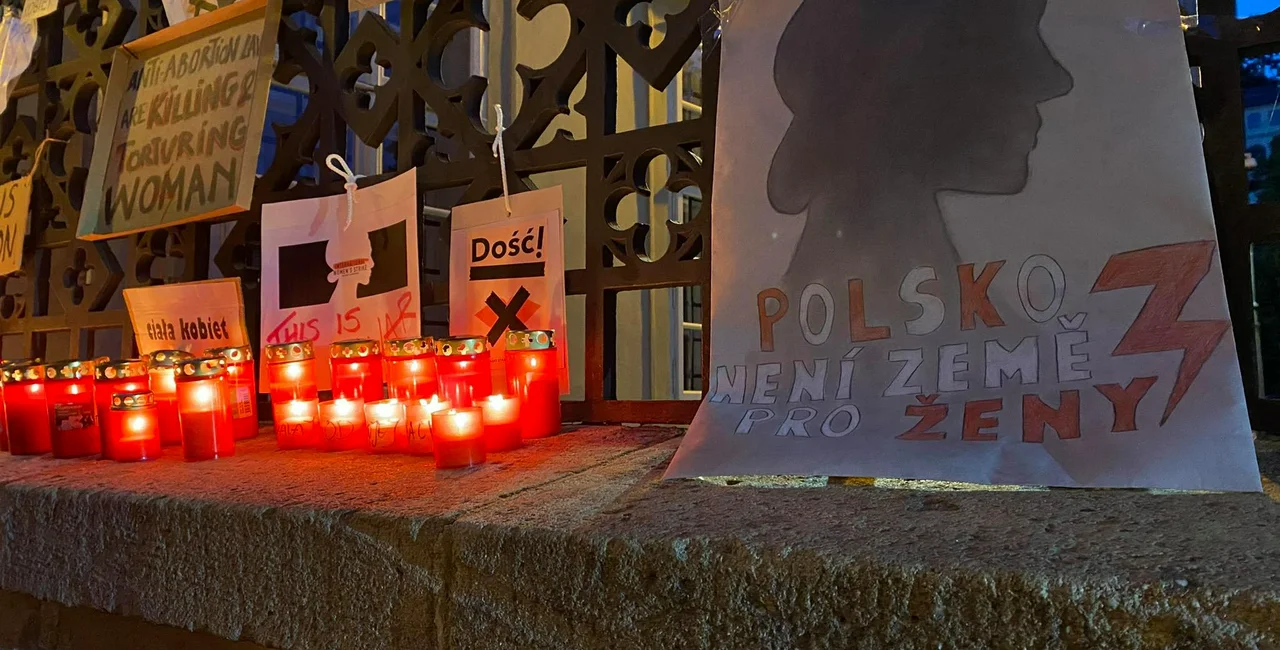 Candles outside polish embassy