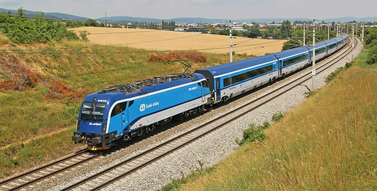Czech Railways RailJet lines are among those with WiFi. (Photo: Wikimedia commons, NÖLB Mh. CC BY-SA 3.0)