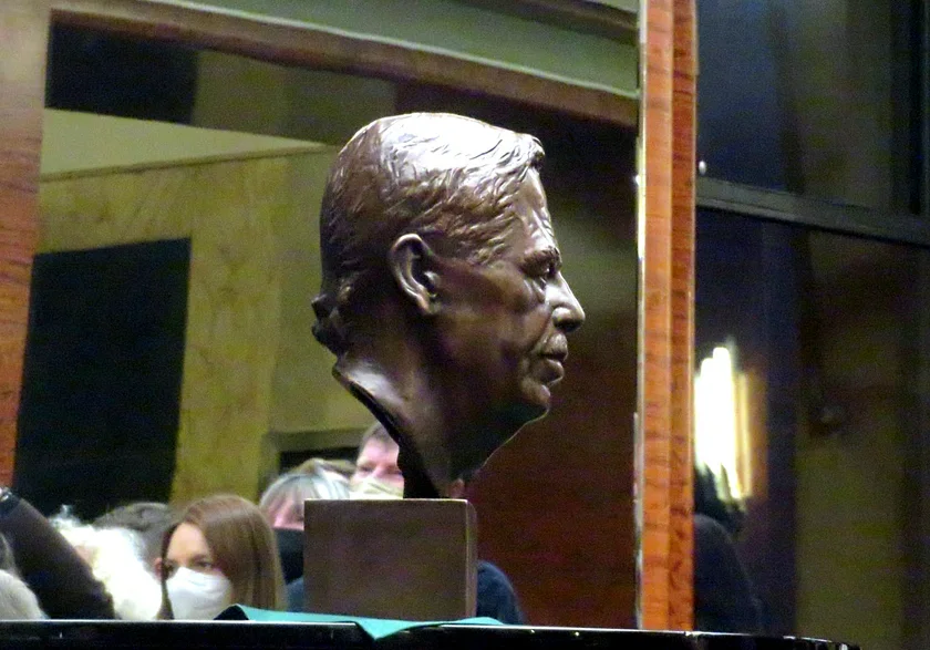 Bust of Havel at Slavia. (Photo: Raymond Johnston)
