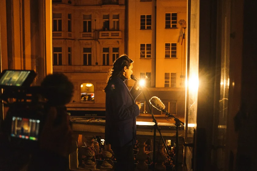 Jana Kirschner singd 'Modlitba pro Martu.' (Photo: David Stejskal)