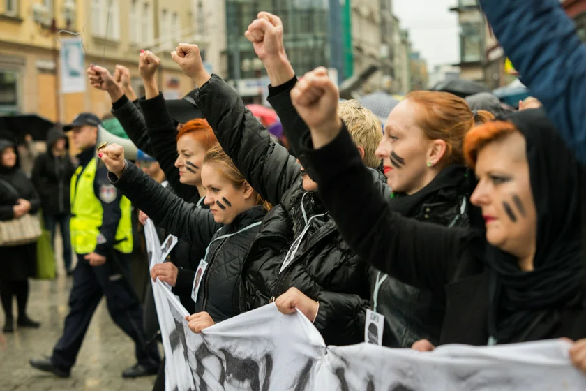 Protest against anti-abortion law in Wroclaw, Poland (photo: iStock / irontrybex