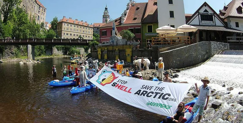 GP Greenpeace Cesky Krumlov campaign 19e45306-gp0stp68x_medium_res-1024x768