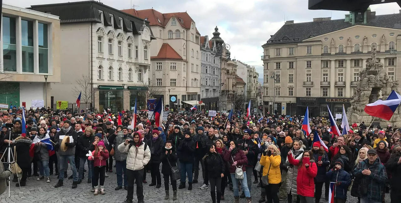 Demonstration in Brno on Saturday, January 8. Photo: Facebook / Otevřeme Česko - Chcípl PES