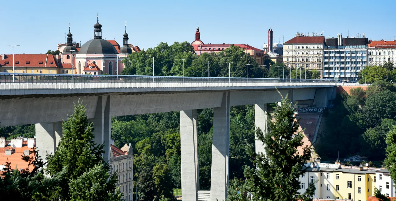 Illustrative image, Prague's Nusle Bridge: iStock / Betka82