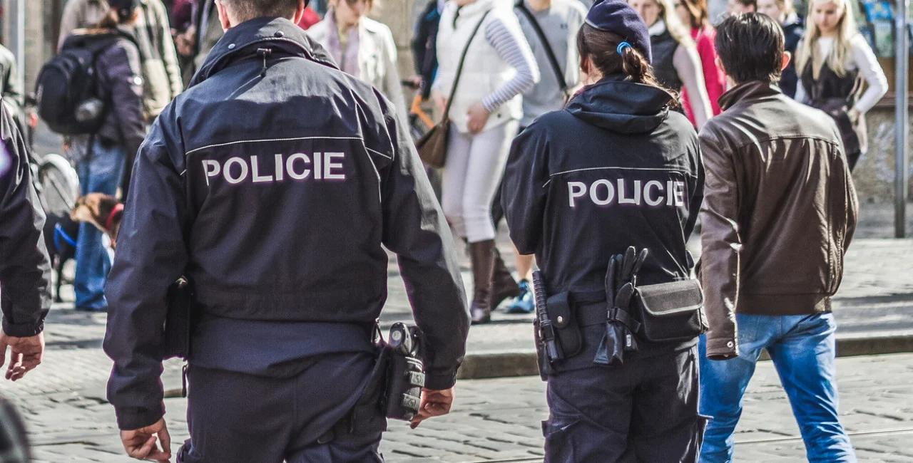Police patrol the streets of Prague / photo iStock @kmn-network